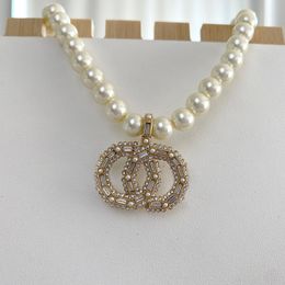 Bohren Sie die Perlenkette. 18 Stile, Großhandel, Luxus-Designer-Anhänger-Halsketten, Marke Double LetterChain, vergoldete Crysatl-Strass-Quasten-Anhänger-Halskette