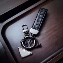 Women Designer Keychains Classic Exquisite Lanyards Men Luxury Leather Car Key Chain Fashion Heart Keyring Bags Pendant