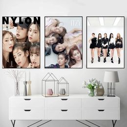 Paintings Kpop Group Itzy Korean Girls Singer Poster Canvas Painting HD Prints Wall Art Pictures Vivid Colour Poster Home Decor Fans Gift Woo