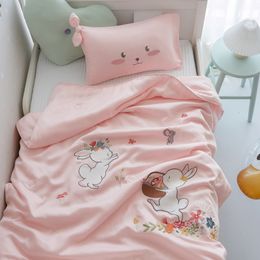 Blankets Swaddling Children's Summer Accessories Jingtiansi Baby Props Cool Pink Airconditioned Room Single Rabbit Shape Washable Quilt 230301