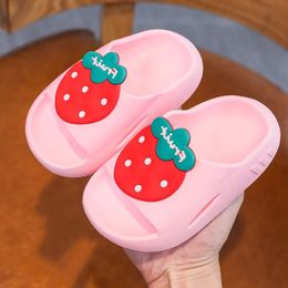 Slipper Children Bathroom Slippers Girls Summer Cartoon Strawberry Pattern House Shoes PVC Non-slip Baby Boy Home Slippers Kids Size 35 230301