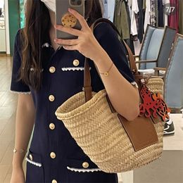 Summer Straw Basket Bags 20cm 25cm 30cm 28*25cm Women Designer Raffia Crochet Handbags Woven Shoulder Bag Bucket Bag Beach Totes Purse