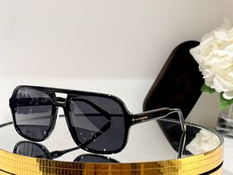 Erkekler ve Kadınlar Için güneş gözlüğü Yaz 884 Tasarımcılar Stil Anti-Ultraviyole Retro Plaka Tam Çerçeve Gözlük Rastgele Kutu