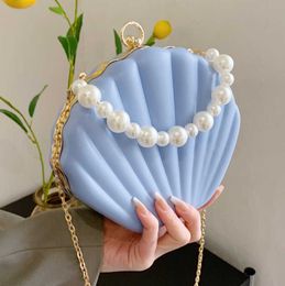 Shape Women Clutch 2022 New Wedding Bridal Handbag Pearl Beaded Fashion Shell Chain Party BagsL230302