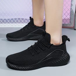 Mens Women Sports Casual Shoes Triple S Black White Sneakers Man Trainer Running Shoe40
