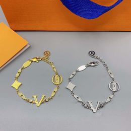 Elegant Bracelet Fashion Bangle Man Woman Stone Chain Wedding Bracelets Special Letter Design Jewellery Silver Gold Option With Box A12