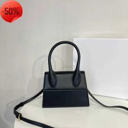 2023 Top Women Handbags Cross Body Bags designer Circle Hand Design High-grade Texture Single Shoulder Messenger Cowhide Thin StrapESS