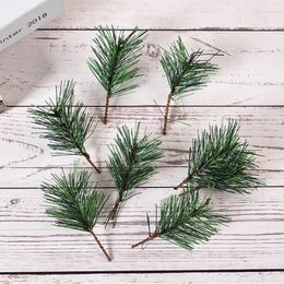 Decorative Flowers 50Pcs Christmas Tree Decoration Artificial Plant Plastic Pine Needles Snowflake Fake Festival Party DIY Ornaments