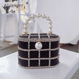 Evening bag Diamonds Basket Clutch Bags Women Hollow Out Preal Beads Metallic