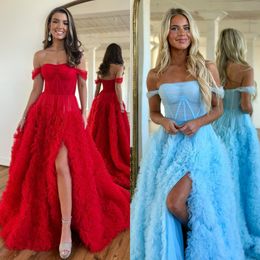 Ballkleid mit Rüschenrock, 2k23, integriertes Korsett, Festzugskleid, schulterfrei, hoher Schlitz, formeller Abend, Event, Party, Laufsteg, Gala, Quitte, helles Himmelblau, Rot