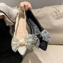 Dress Shoes Crystals Butterfly-knot Women Flats Shoes Bling Woman Shoes Ladies Soft Sole Pointed Toe Slip-on Soft Sole Bling Shoes Flats L230302