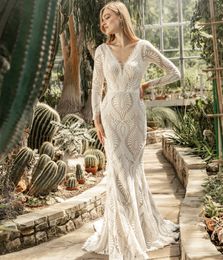 Crochet Lace Mermaid Wedding Dress 2023 Long Sleeve V Neck Boho Chic Wedding Dresses For Bride Plus Size Bohemian Hippie Robes vestido de noiva robe de mariee