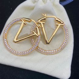 2023 Designer Letter Earring Huggie Womens Fashion Stud Earrings Vintage Earring Circle Gold Luxurious in diamond 01