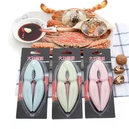 4 Colours Creative Peeling Walnut Nut Clip Lobster Crab Biscuit Crab Pliers Seafood Tools Kitchen Gadgets Pink Blue Green Wholesale