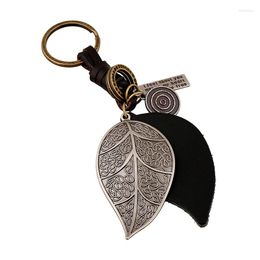 Keychains Vintage Leaf Pendant Charm Leather Braided Key Chain Decorative Punk Style Fashion Accessories Metal Chains