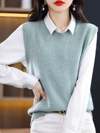 Women's Jackets Round Neck Knitted Pullover Vest Waistcoat Sleeveless Sweater Loose Casual Short Coat Wool Top 230302