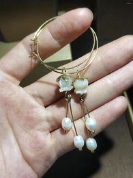 Dangle Earrings 1pcs/lot Natural Pearl And Mother-of-pearl Carved Design Women's Fashion Orchid Flower Prevent Allergy Concise Grace