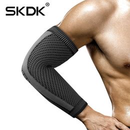 Elbow Knee Pads SKDK 1 PC Compression Elbow Support Pads Elastic Brace for Men Women Basketball Volleyball Fitness Protector Arm Sleeves J230303