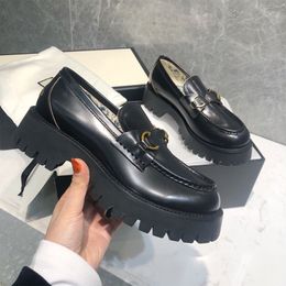 The Latest and Hottest Horse Title Buckle English Academy Style Retro Platform Loafers 3D Computer Embroidered Gold Thread Bee