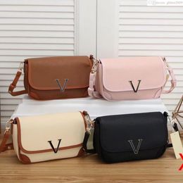 millionaire Fashion womens bags Designer women handbags metal Chain clamshell shoulder bag Luxury female Leather handbag wallets Metal logo ladies purse 2023