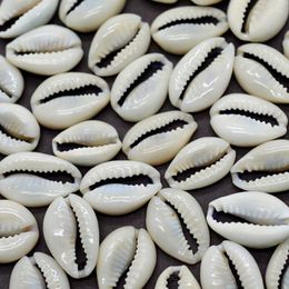 Beads 50Pcs Sea Shell Cowrie Cowry Charm Beach For Women Shells DIY Earrings Bracelet Necklace Jewelry Accessories