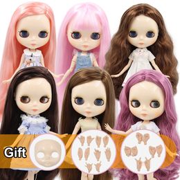 Dolls ICY DBS Blyth doll 16 BJD Customized nude joint body with white skin glossy face blue background is matte face girl gift toy 230303