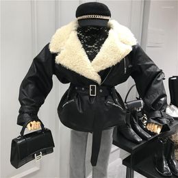 Women's Trench Coats Sheepskin 2023 Faux Shearling Winter Coat Black Warm Motorcycle Street Soft Lamb Fur Women Leather Jacket MY251