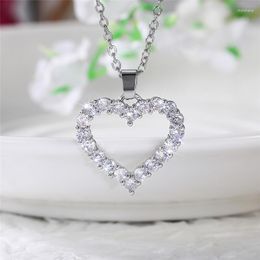 Pendant Necklaces Fresh Style Girls' Heart Necklace With Shiny Cubic Zirconia Fashionable Versatile Women Accessories Jewelry Love Gift