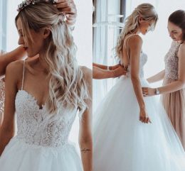 2023 Gorgeous Backless Wedding Dresses Bridal Gown Spaghetti Straps Lace Applique Ruched Pleats Sweep Train Custom Plus Size vestido de novia