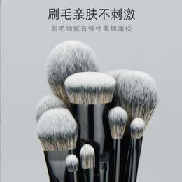 Other Home Decor Makeup Brushes Wholesale Kevyn Aucoin Professional The Foundation Brush Make Up Concealer Contour Cream Kit Pinceis Maquiag Dh9Hi