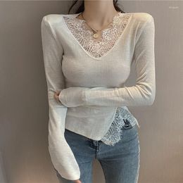 Women's T Shirts Sexy V-Neck Tshirt Lace Patchwork Womens Tops 2023 Spring Korean Style Shirt Women Cotton Long Sleeve Slim Tee Femme