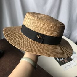 Little bee straw hat British big brim flat hat top hat seaside beach shade sun protection vacation hat