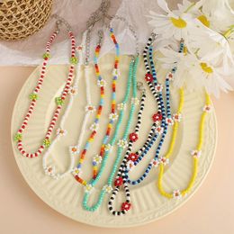 Chains Vintage Fashion Colourful Flowers Beaded Choker Necklace For Women Boho Short Clavicle Necklaces Collar Jewellery GiftChains