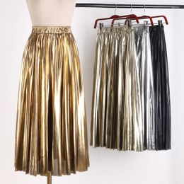 Skirts Half Skirt Autumnwinter 2023 Slim Korean High Waist Versatile Metal Reflective Mid Length A-line Pleated Women