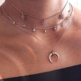 Choker Chokers Three Layers Chain Moon Star Rhinestone Necklaces For Women Simple Pendants Boho Collar Chockers Spen22