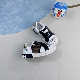 Kids Brand Designer Skateboard Shoes Children Printed Embroidered Soft Leather Toddler Boy and Girl Graffiti Sneaker