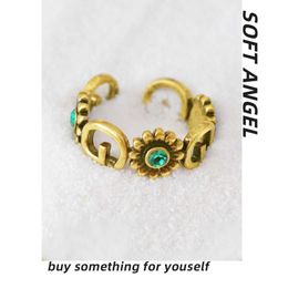 Summer gift ancient family Ring Emerald with gold hollow out metal texture light extravagant open ring Luxury ornament