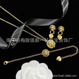 High quality luxury jewelry Family Tiger Head Necklace Bracelet Love Earrings Open Female Personality Version Brass Material