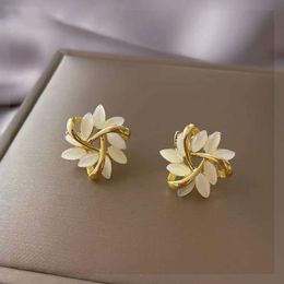 Elegant Opal Petal Circle Stud Earrings For Woman Classic Jewellery Luxury Party Girl's Fashion Unusual Earring