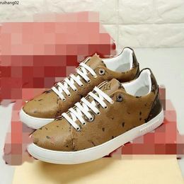 luxury designer shoes casual sneakers breathable Calfskin with floral embellished rubber outsole very nice mkjlyh 0000000012417