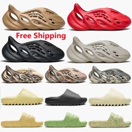 2023 andals Slides Slippers Shoes Fashion Trainers Slider Slippers Graffiti Bone White Resin Desert Sand Beach random gift box