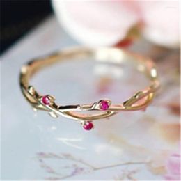 Wedding Rings Selling Exquisite Tree Branch Ring Ladies Simple Fashion Red Inlaid Personality Engagement For Women Whole Sale