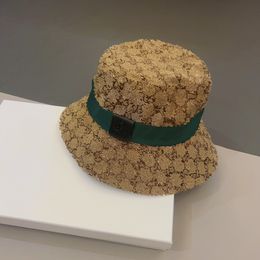 Cappello da pescatore di design di lusso cappello di paglia cappello da spiaggia berretto moda cappello per uomo e donna stile ricamo lettera morbido e confortevole molto buono