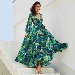 Casual Dresses 2023 spring and summer new European women's dress beautiful dress lantern sleeve printing sexy V-neck large leaf swing skirt T230303