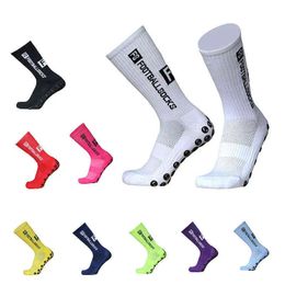 2023 New Style Football Socks Round Silicone Suction Cup Grip Anti Slip Soccer Socks Sports Men Women Baseball Rugby Socks N1