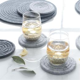 Table Mats Modern Style Placemat Pad Coasters Cotton Linen Knitting Bowl Padding Mat Insulation Round Kitchen Tools