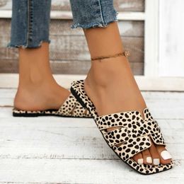 Sandals New Fashion Women Flats Leopard Sandals Summer Shoes 2023 Causal Ladies Shoes Platform Clip Toe Slippers Flip Flops Slides Femme Z0306