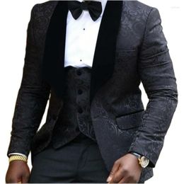 Men's Suits Handsome White/Black/Red Paisley Groom Tuxedos Velvet Lapel Men Business Suit Cocktail Dress (Jacket Pants Vest Tie) W:299