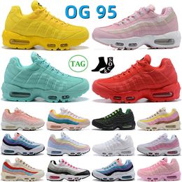 2024 OG 95 Designer Running shoes Triple Pink White Gradient 95s Red Next Nature Rise Unity Ghost Pastel Yellow WMNS Cork Suede Aqua Cork Pink Womens Sport Sneakers T7