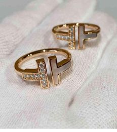 T Home Double Ring 925 Sterling Silver Plated 18K Ouro aberto Anel em forma de diamante semi diamante Fritillaria com jóias de mão3285539